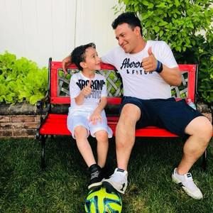 Meet your Posher, Yaneth